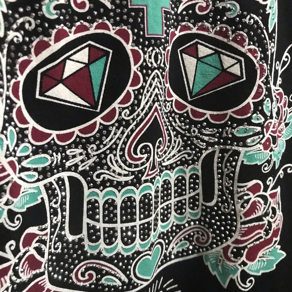 Rhinestuded Top - Picture 4 of 4